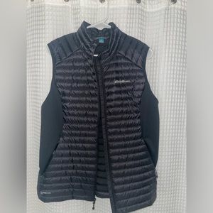 Eddie Bauer black vest. Size large. Only worn a few times.